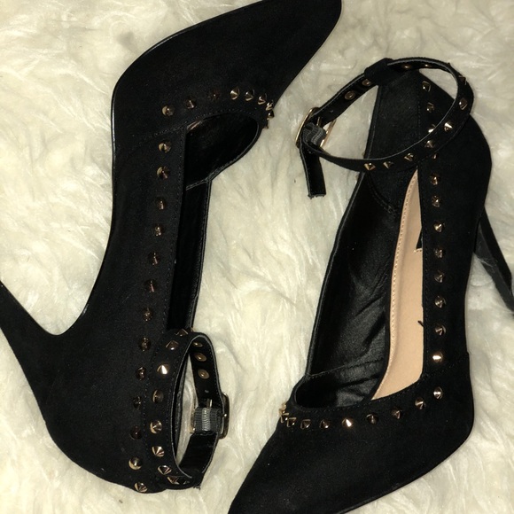 Heels with studs - Picture 3 of 8